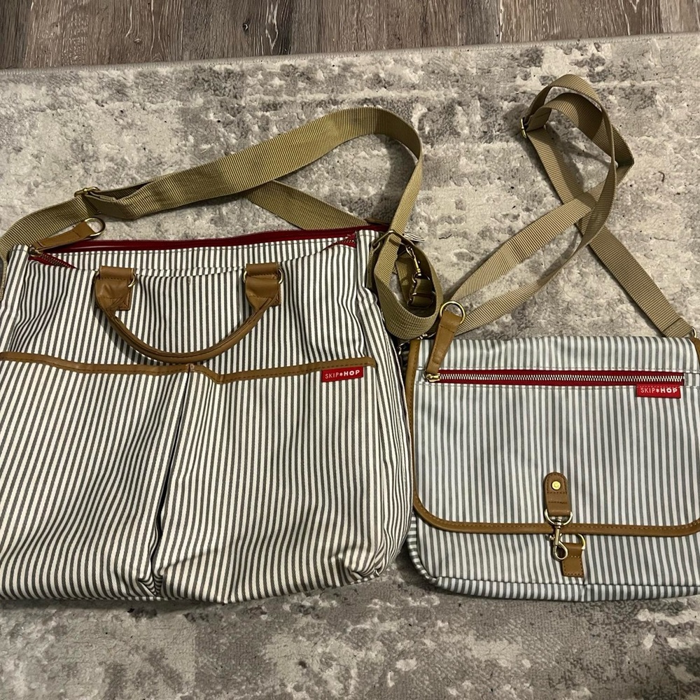 2 Skip hop diaper bags
